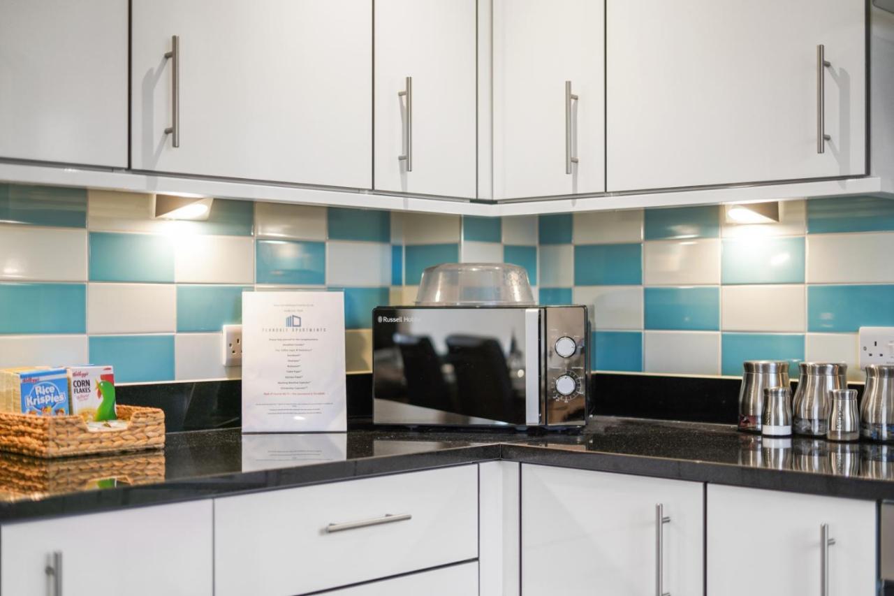 London Heathrow Living Serviced Apartments By Ferndale Stanwell Exterior photo